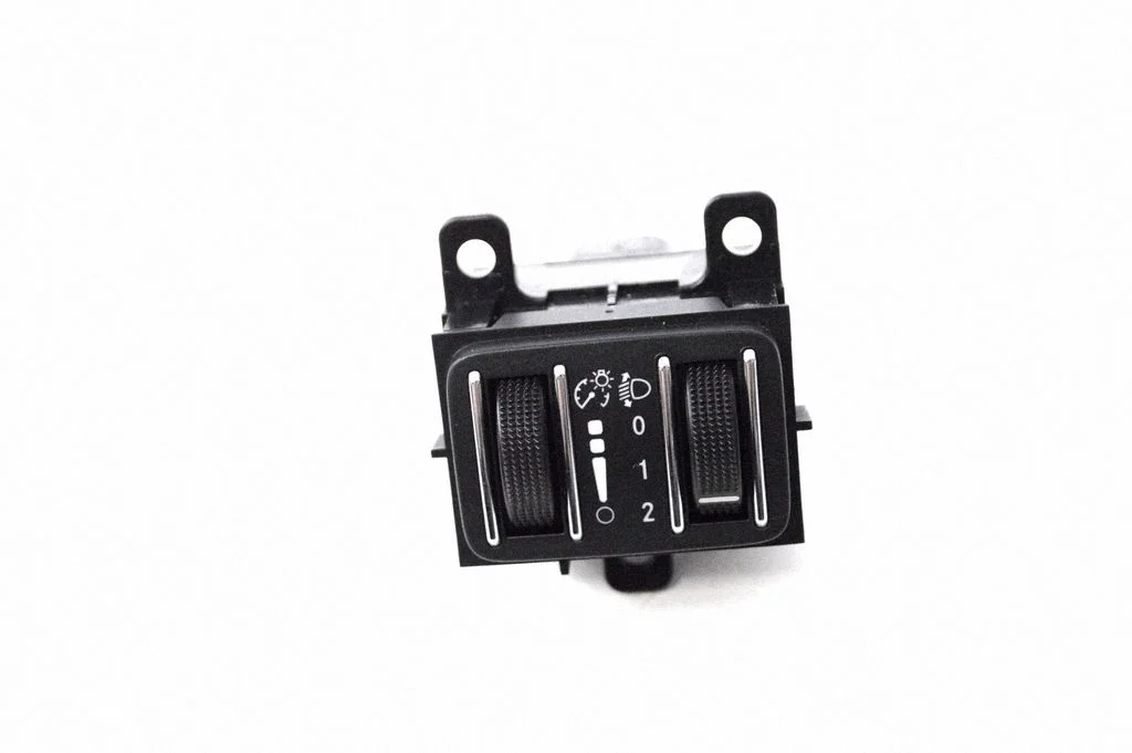 Headlight level height control switch – Maserati Ghibli (2013-)