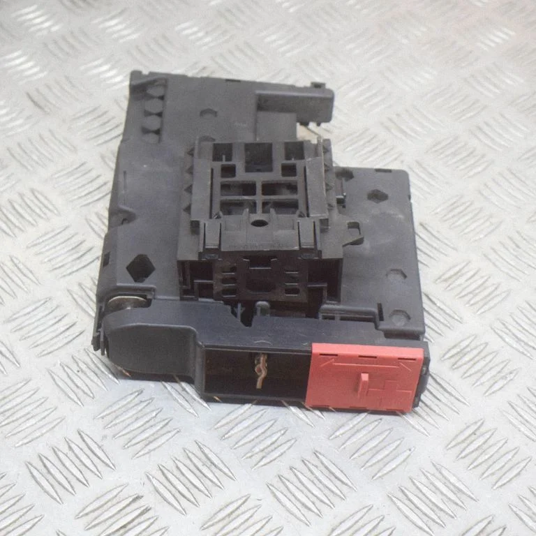 Current control relay A2075400740