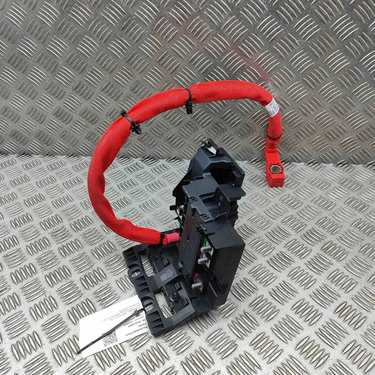 Current control relay 6839821