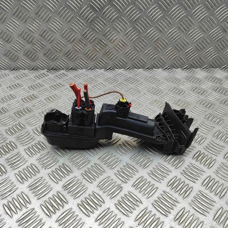 Current control relay BMJP91H221