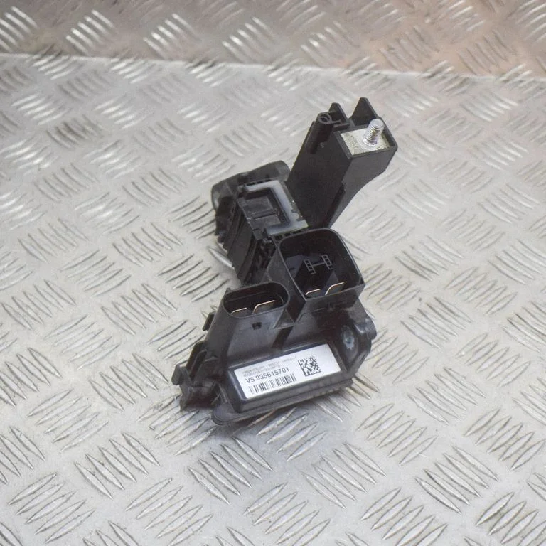 Current control relay 9356157