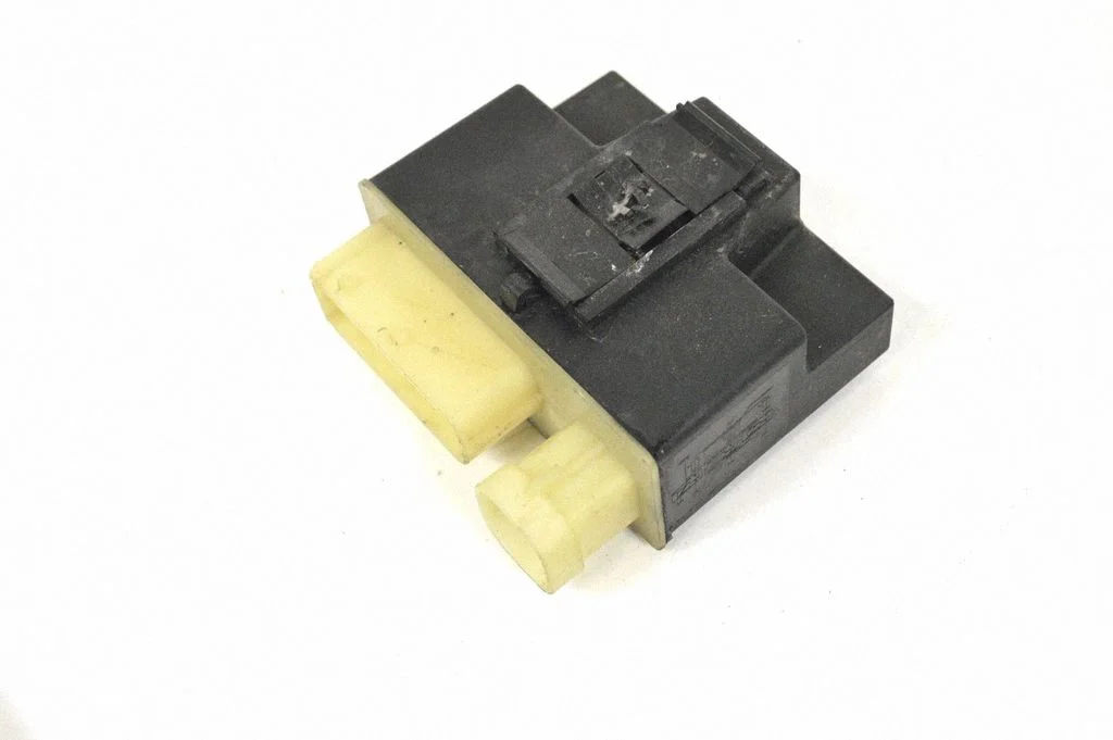Kvēlsveču priekšuzsildes relejs 9662570880