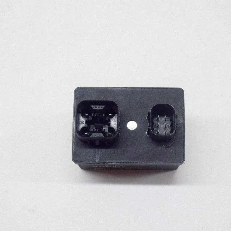 Glow plug pre-heat relay 0281003048