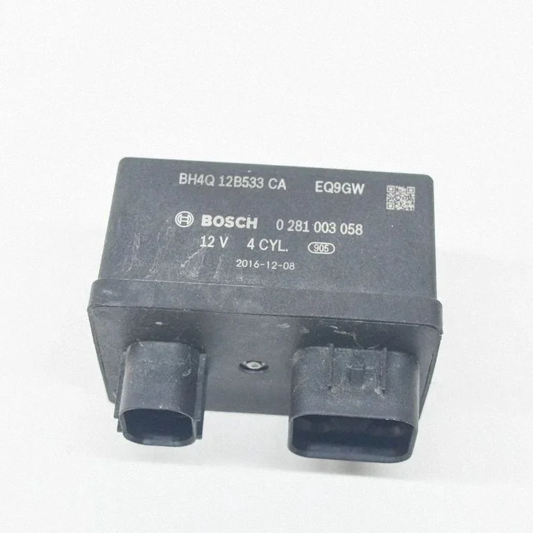 Kvēlsveču priekšuzsildes relejs 0281003058