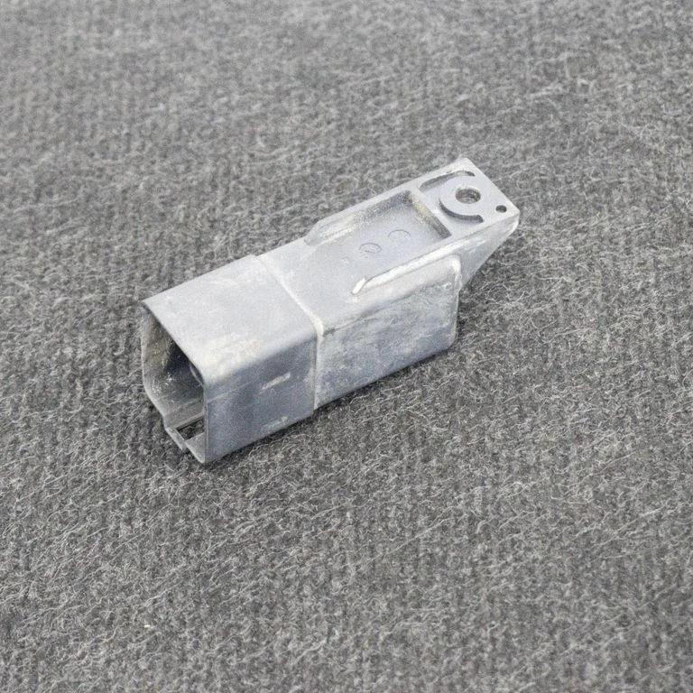 Kvēlsveču priekšuzsildes relejs 038907281D