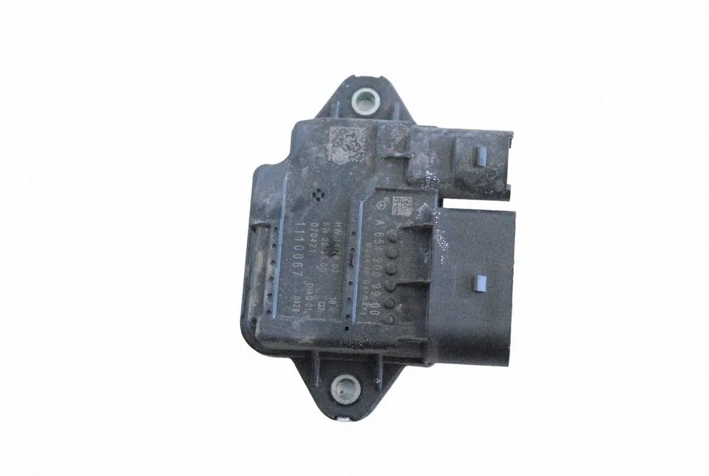 Glow plug pre-heat relay A6549009900