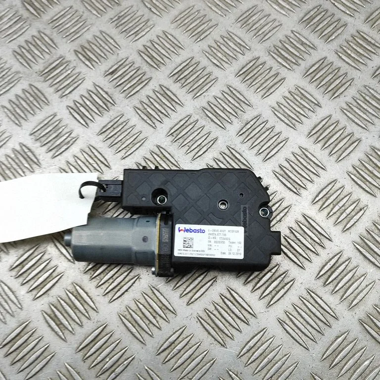 Katuseluugi mootor/ajam 1739493G