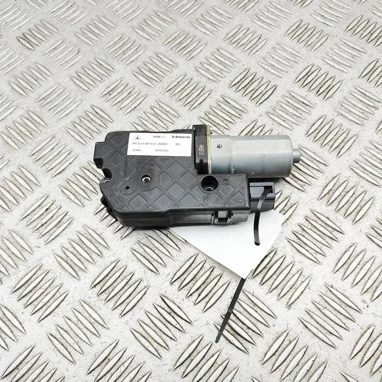 Sunroof motor/actuator – Mercedes-Benz EQA (2021-)