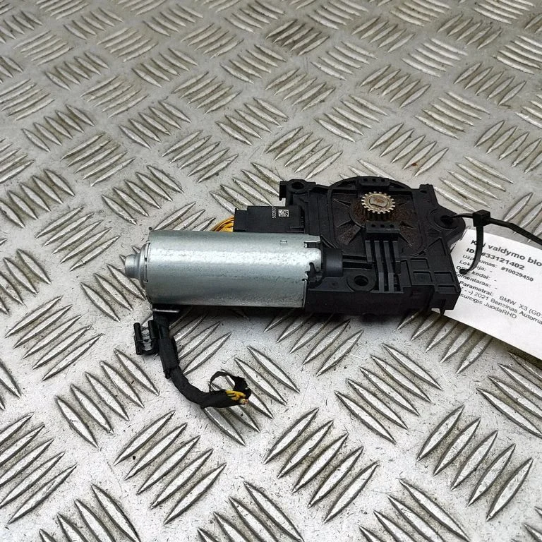 Sunroof motor/actuator – BMW X3M F97 (2019-)