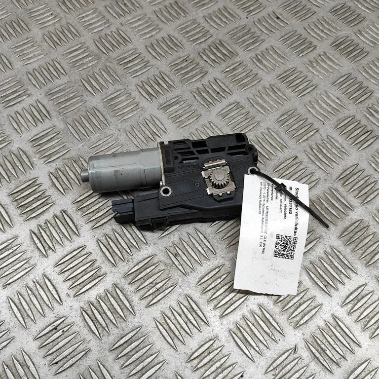 Sunroof motor/actuator – Mercedes-Benz ML-Class W166 (2012-2017)