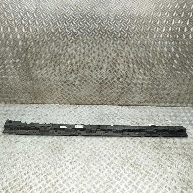 Sill supporting ledge 7425460