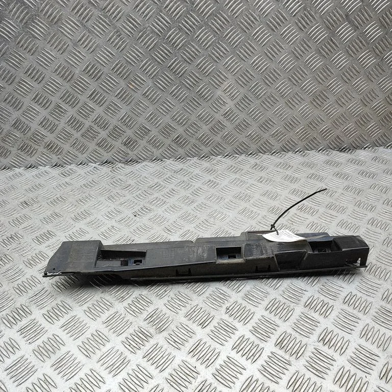 Sill supporting ledge 7256919