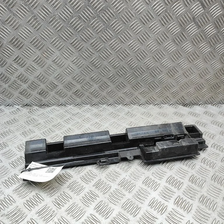 Sill supporting ledge 7256917