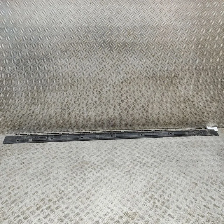 Lävepaku tugevdus 8W9854535B
