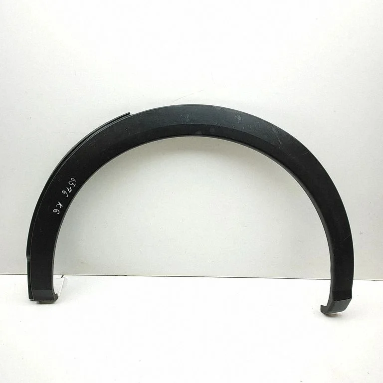 Rear arch trim 9840246180