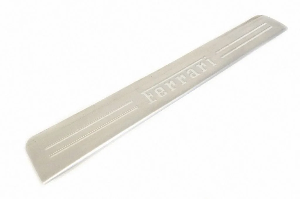 Front sill trim cover – Ferrari California F149 (2008-2014), right