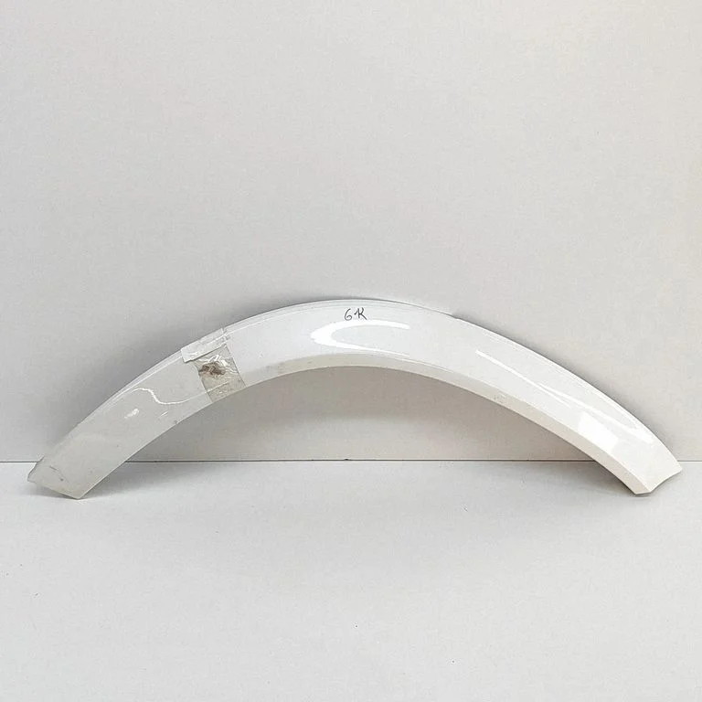 Rear arch trim A1678800105