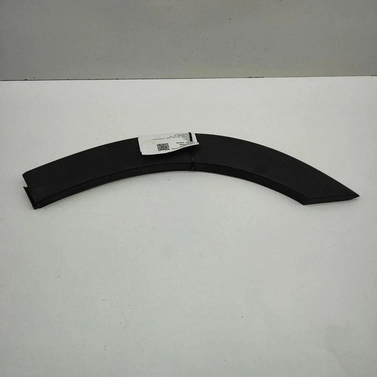 Rear arch trim SA3F5302450
