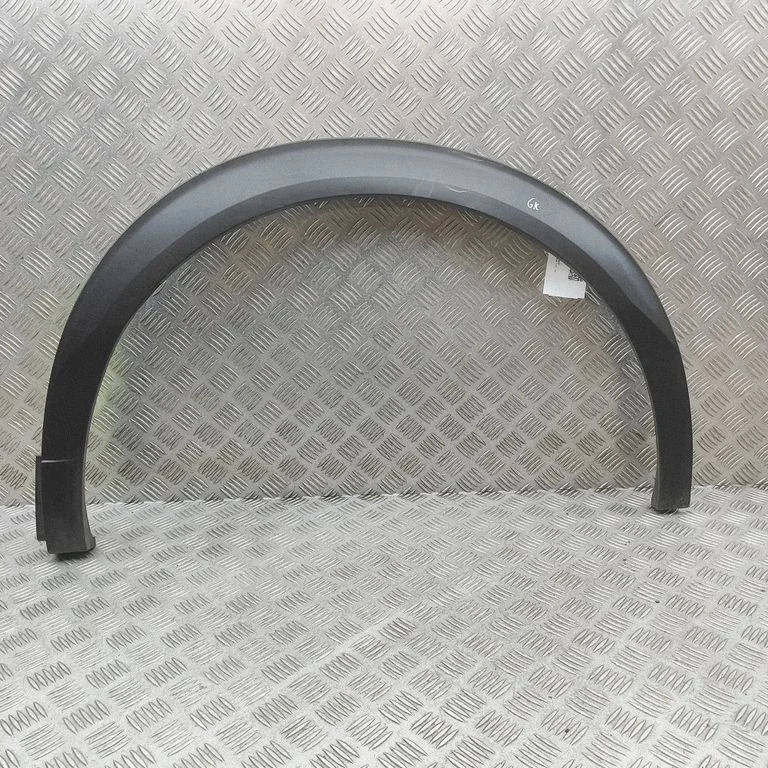 Rear arch trim 9825736780
