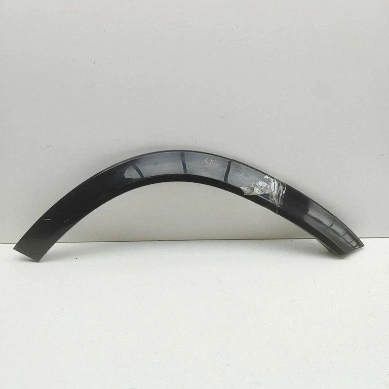Rear arch trim A1678800105