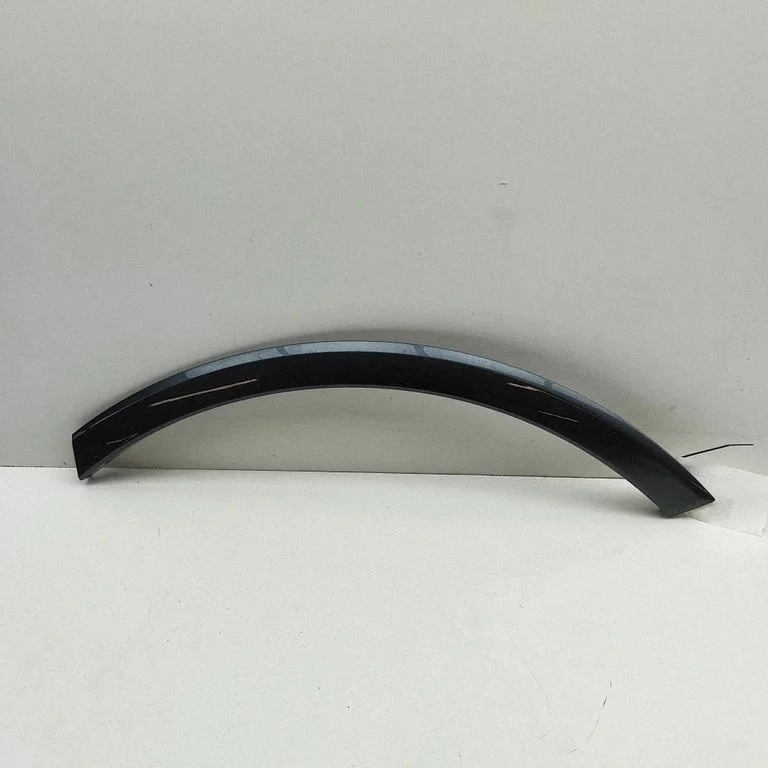 Rear arch trim 4M0853817E