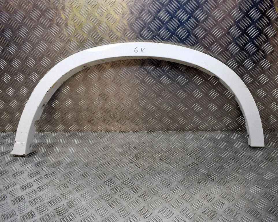 Rear arch trim 8056551