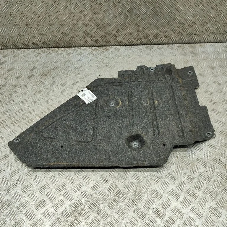 Wykładzina skrzyni ładunkowej L1TB9D183AC