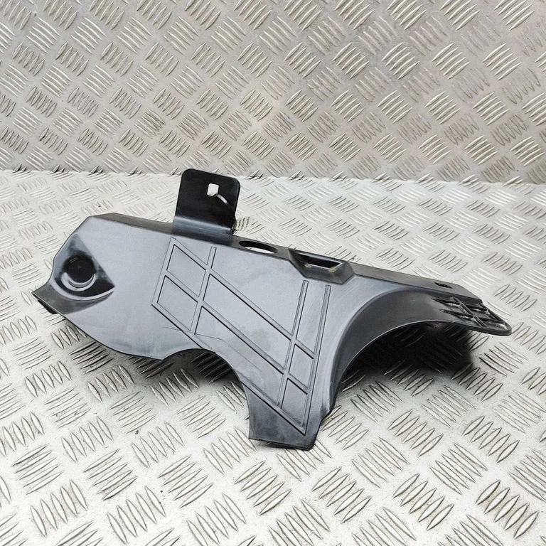 Pikapi kasti põhjakate M8E216A262AD