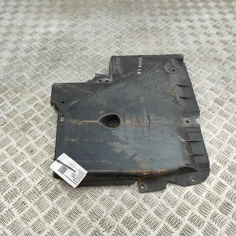 Apakšas aizsargs EJ32104C20AB
