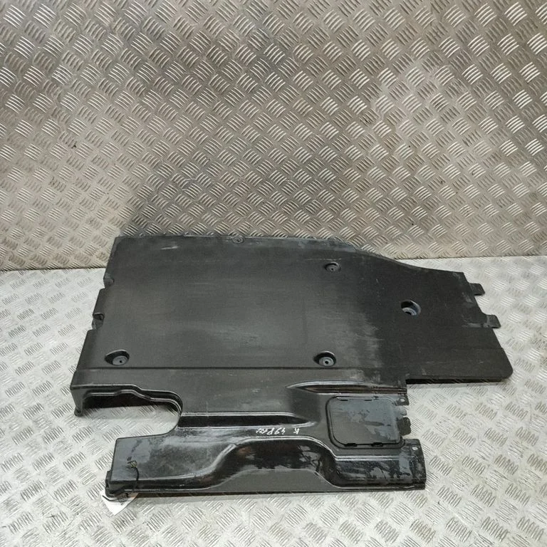 Apakšas aizsargs 3Q0825101E