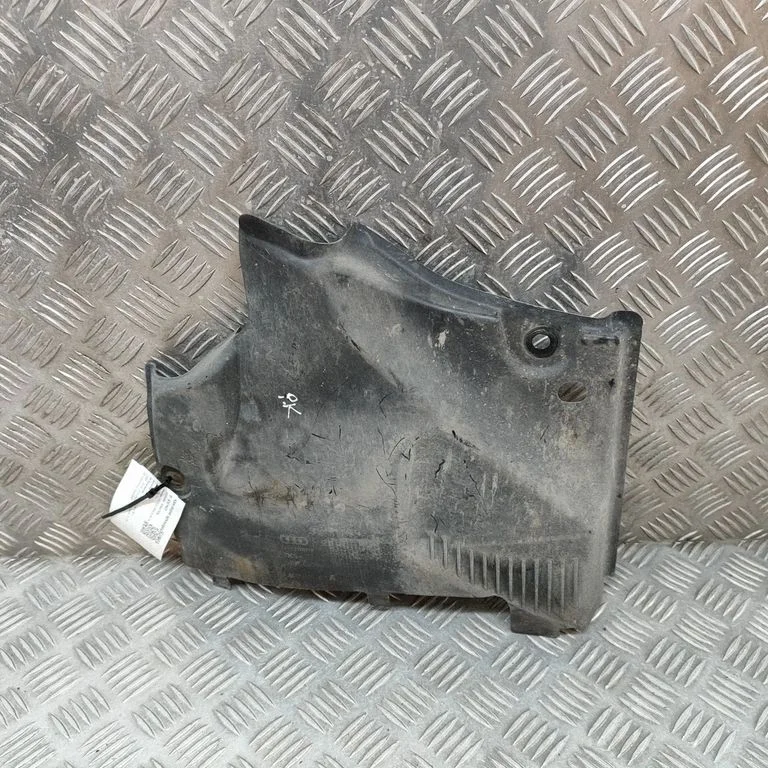 Apakšas aizsargs 8F0825201A