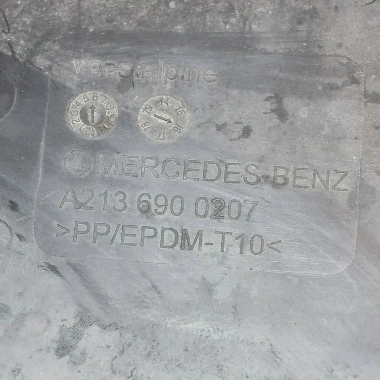 Apakšas aizsargs A2136900207