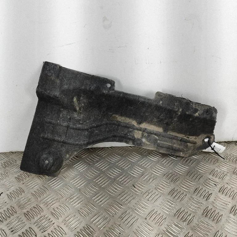Apakšas aizsargs L1TB9D182AB