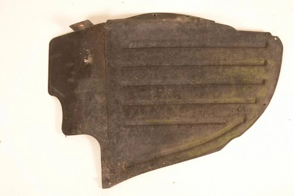 Pickup box liner – rear right