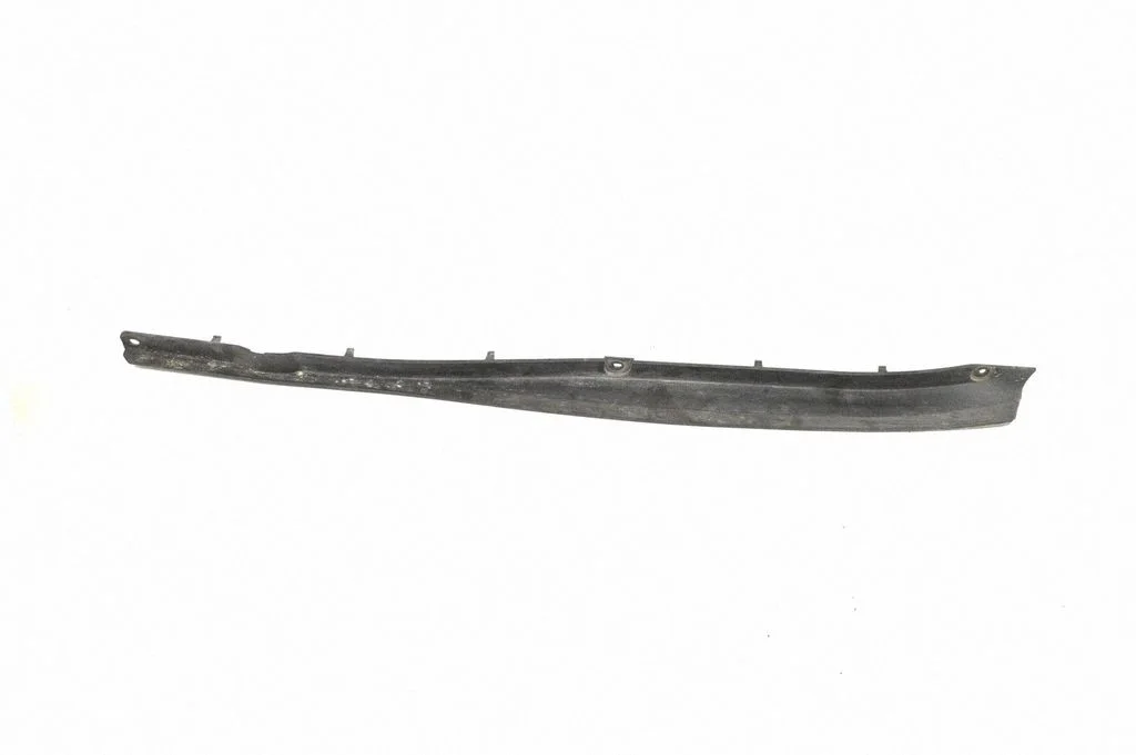Pikapi kasti põhjakate – Tesla Model S (2012-)
