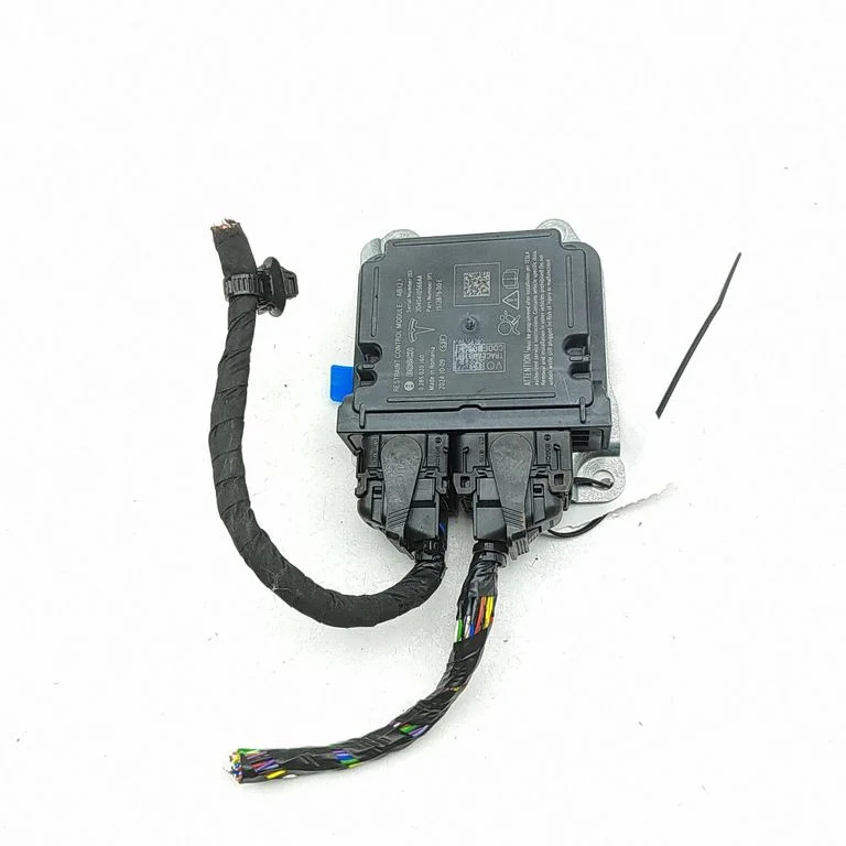 Airbag control unit/module – Tesla Model Y (2020-)
