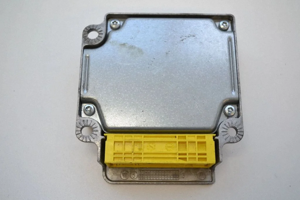 Drošības spilvenu vadības bloks – Volkswagen Passat B5.5 (2001-2005)