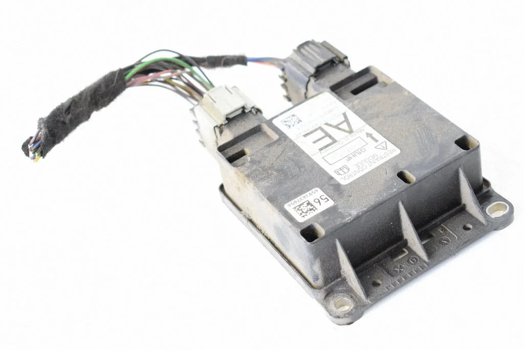Drošības spilvenu vadības bloks 6C1T14B056AE