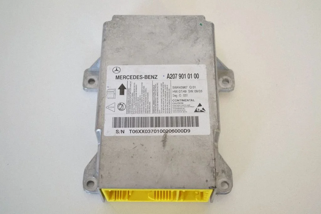 Drošības spilvenu vadības bloks A2079010100