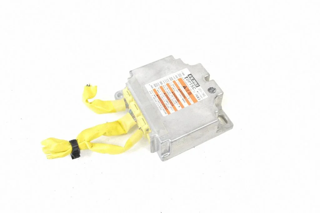 Drošības spilvenu vadības bloks 3891076K30