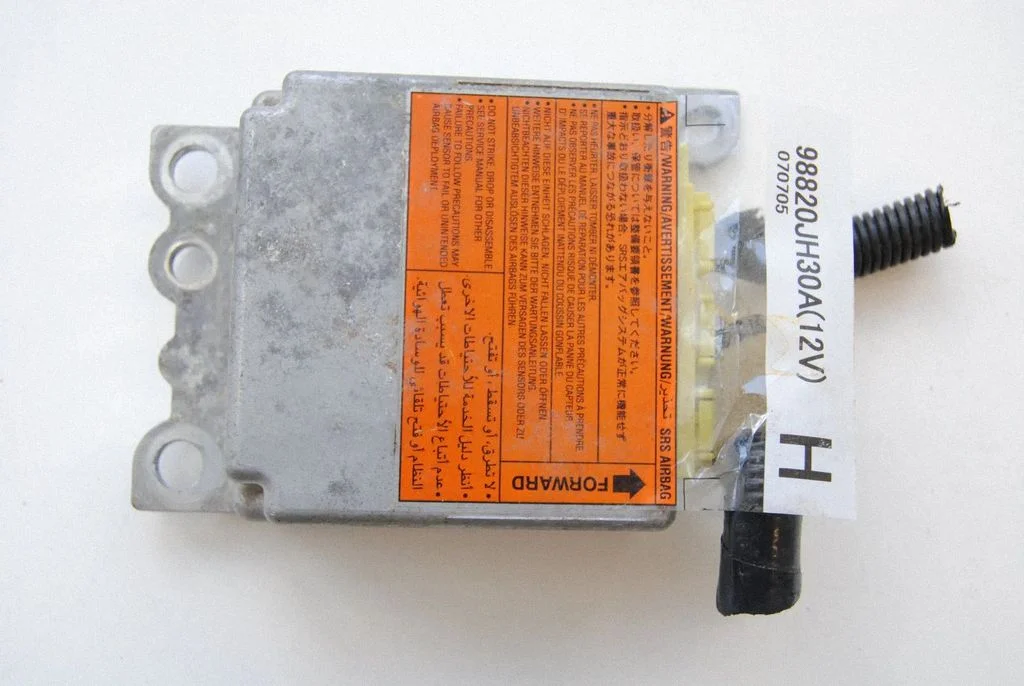 Drošības spilvenu vadības bloks 98820JH30A