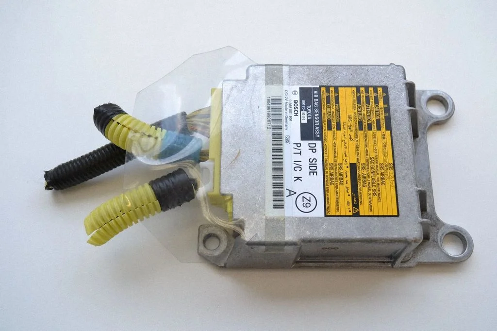 Drošības spilvenu vadības bloks 0285001904