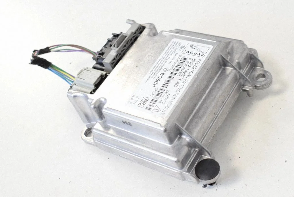 Drošības spilvenu vadības bloks 8X2314B654AC