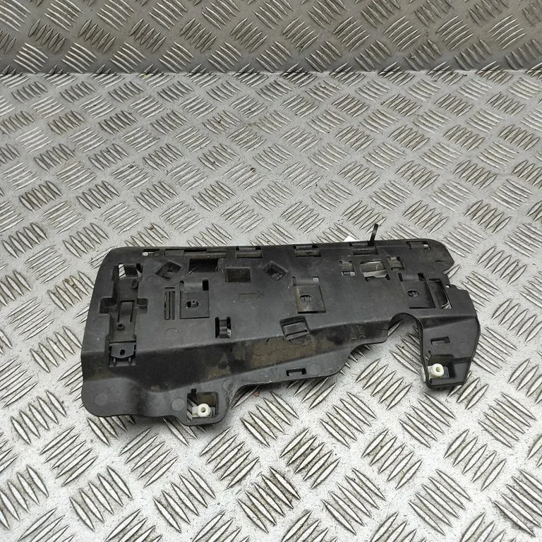 Tailgate/trunk control unit/module GK6214E114BA