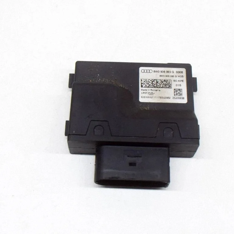 Degvielas sūkņa vadības bloks 8W0906093G