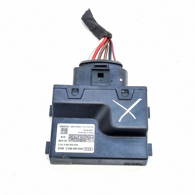 Degvielas sūkņa vadības bloks 8W0906093C