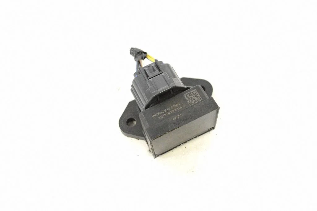 Degvielas sūkņa vadības bloks – Ford Focus (2010-2017)