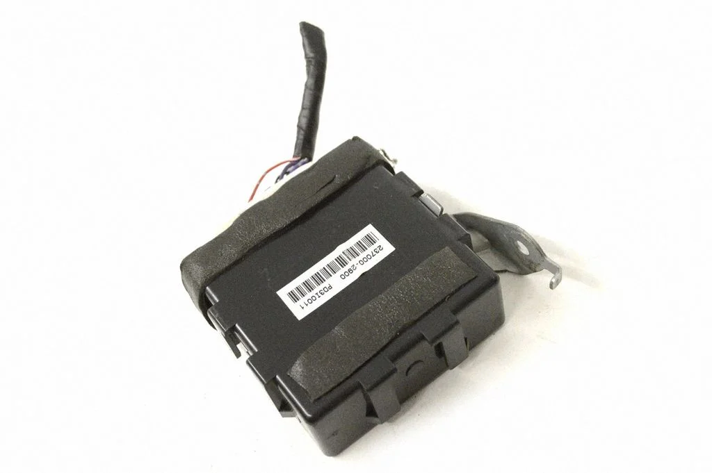 Signalisatsiooni juhtplokk – Toyota Land Cruiser (J120) (2002-2009)