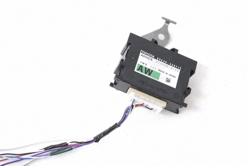Balstiekārtas vadības bloks 8963042071