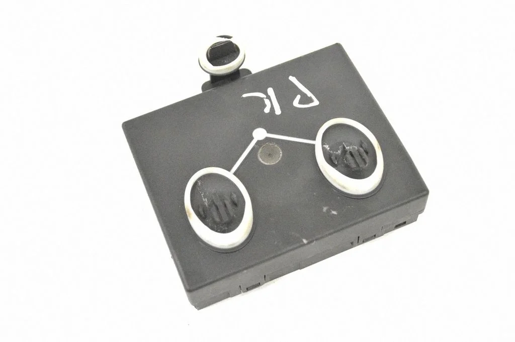 Durvju elektronikas vadības bloks 8T0959792N